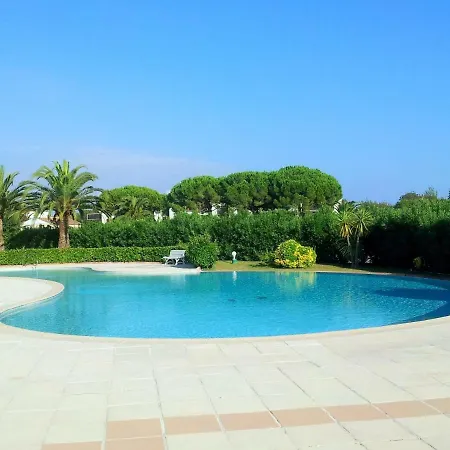 Ile De Cannes Marina Viii * ماندوليو لا نابول